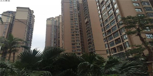 旋转打怪小游戏怎么玩（旋转的小游戏）