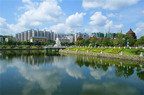 客厅窗帘暖气怎么装修（窗帘挨着暖气片行不行）